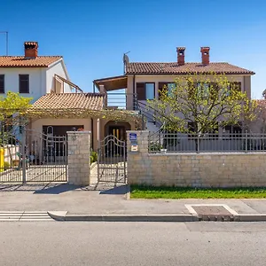 apartment-christina.in-istria.net/